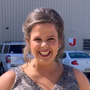 Meet your Posher, Madison